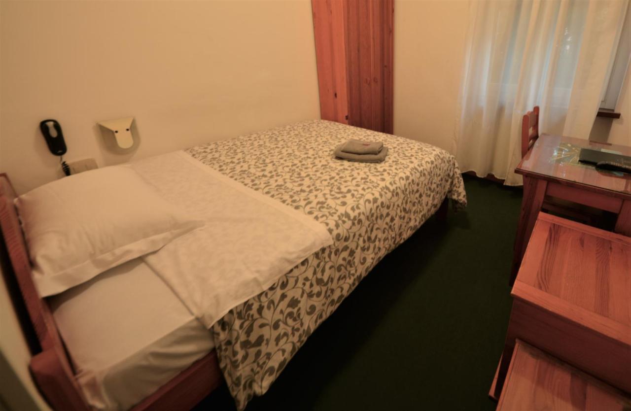Albergo Alla Valle Di Banne Trieste Eksteriør billede